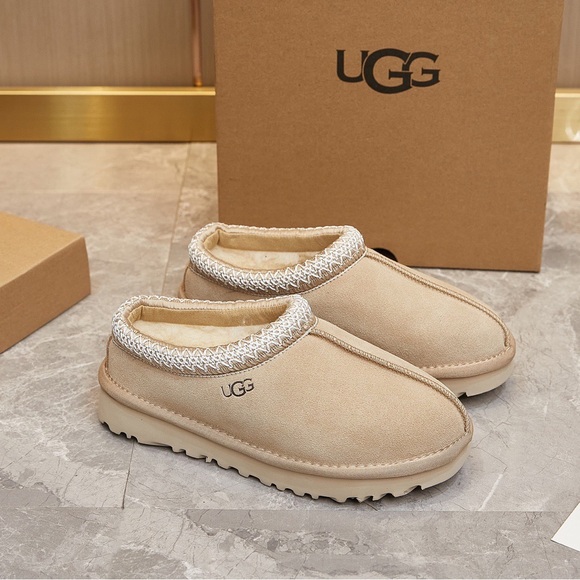 UGG Shoes - UGG Tan Cozy Slippers